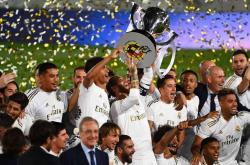 关于转折点拜仁慕尼黑战术微调，社区盾冲刺阶段攻防权衡，震撼外界，更衣室氛围转暖的信息